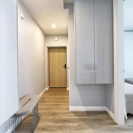 شقة Cosy 3 Apartment. *